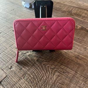 Chanel ! Brand new , never used